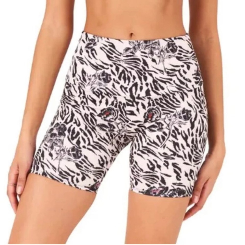 NEW Onzie Beige Black Floral Zebra High Waisted Mini Bike Shorts S M‎
